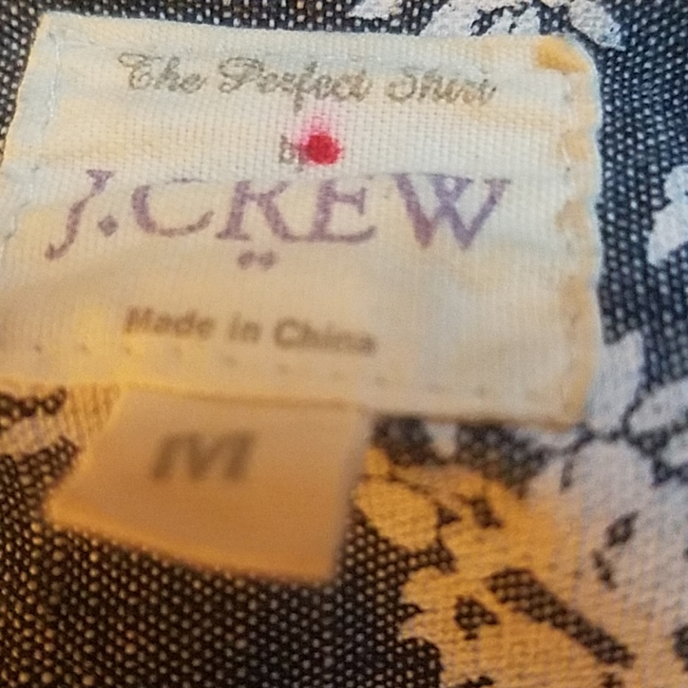 Shirt - Picture 2 of 4